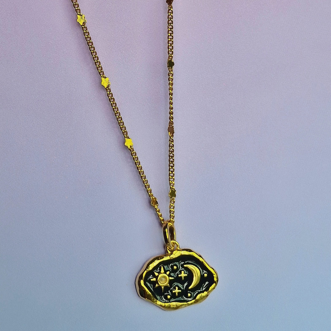 Midnight Scene Rose Quartz and Black Enamel Gold Necklace