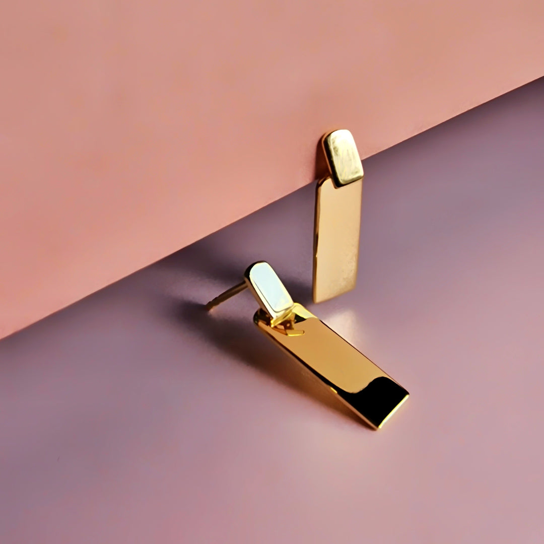 Minimal Rectangle Link Studs Gold